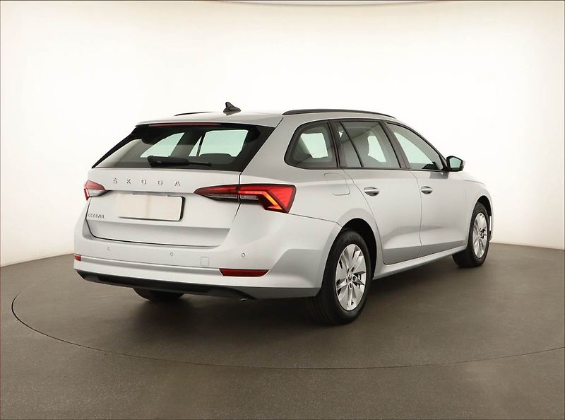 Škoda Octavia (2022) Ambition 2.0 TDI, ČR,1.maj - fotka 5 z 14