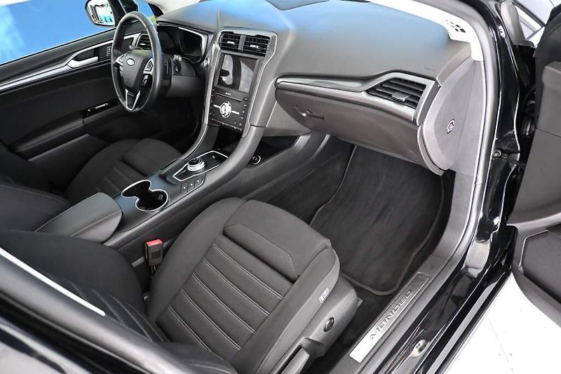 Ford Mondeo (2022) 2.0 LED SONY ACC Tažné Kamera - fotka 10 z 38