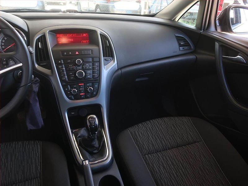 Opel Astra (2016) 1.6 16V, Tempomat - fotka 8 z 14
