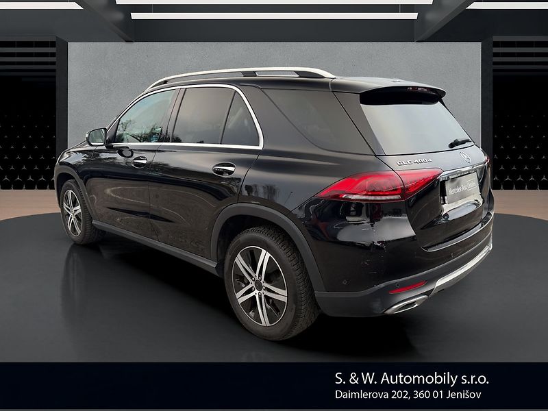Mercedes-Benz GLE 400d 4MATIC - fotka 7 z 29