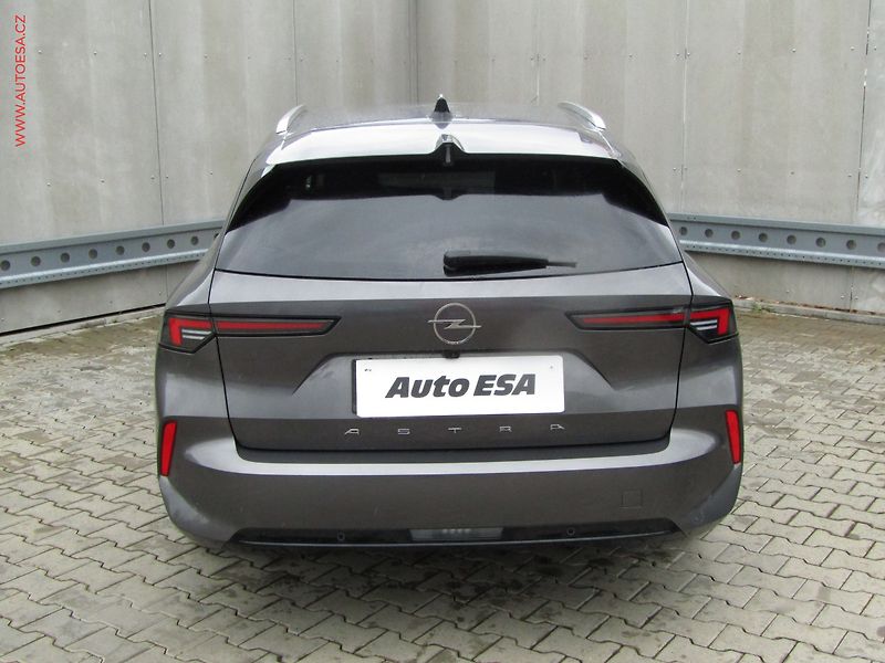 Opel Astra (2023) 1.5 CDTi, Elegance - fotka 5 z 22
