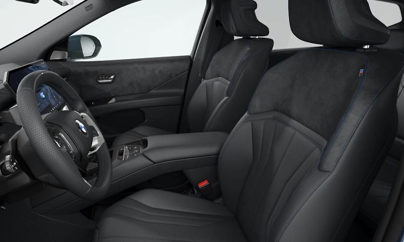 BMW X3 iX3 40 - fotka 4 z 4