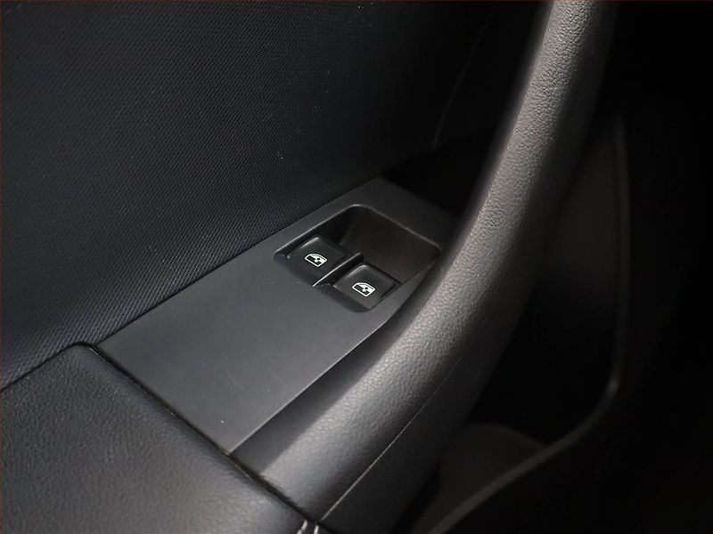 Škoda Rapid (2019) Ambition 1.0 TSI, Serv.kniha - fotka 13 z 14
