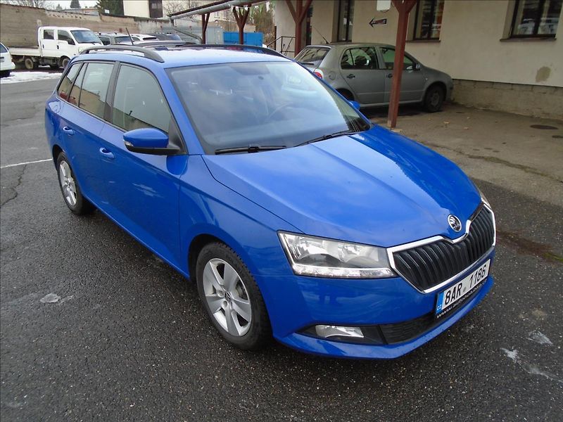Škoda Fabia 1,0 - fotka 6 z 26