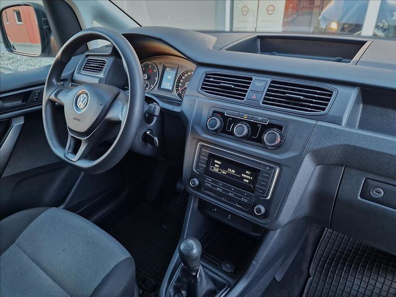 Volkswagen Caddy 2.0TDI 75kW, tažné, ČR,1.Maj. - fotka 35 z 45