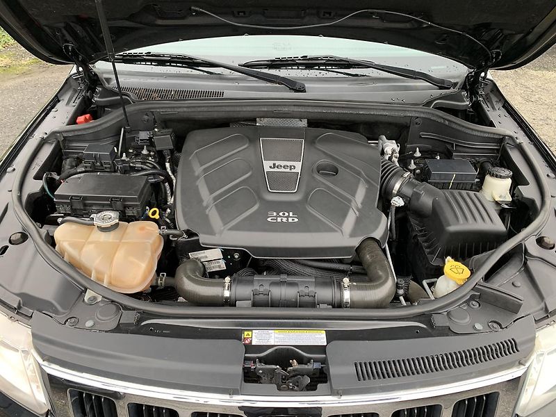 Jeep Grand Cherokee 3.0 CRD LIMITED AUTOMAT KŮŽE - fotka 45 z 52