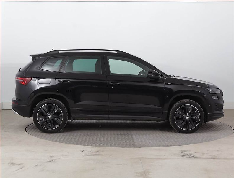 Škoda Karoq (2024) Sportline 1.5 TSI - fotka 6 z 21
