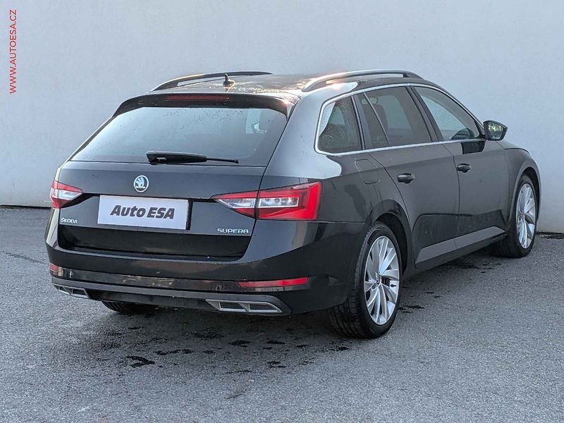 Škoda Superb (2016) 2.0 TDi, ČR, Ambition, bixen - fotka 4 z 16