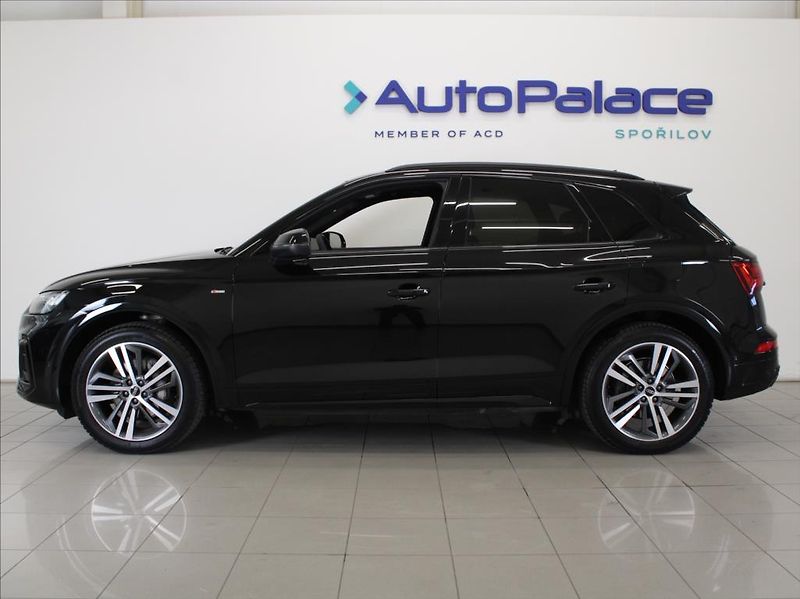 Audi Q5 2,0 e55TFSi Q. S-Line B&O ČR - fotka 5 z 40