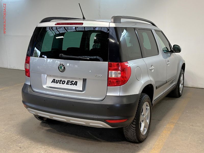Škoda Yeti (2012) 1.2 TSi, Family, DSG - fotka 4 z 14