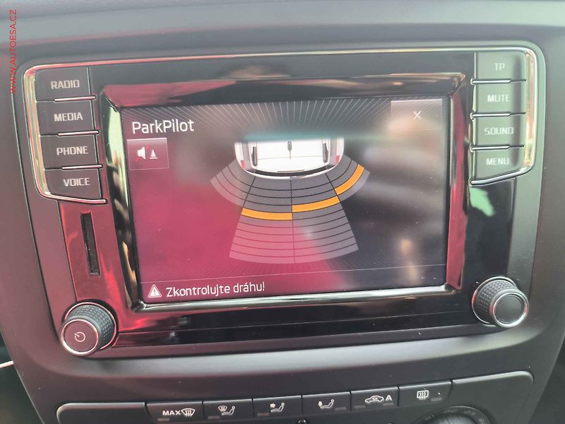 Škoda Yeti (2015) 1.4 TSi, Outdoor, TZ - fotka 13 z 19