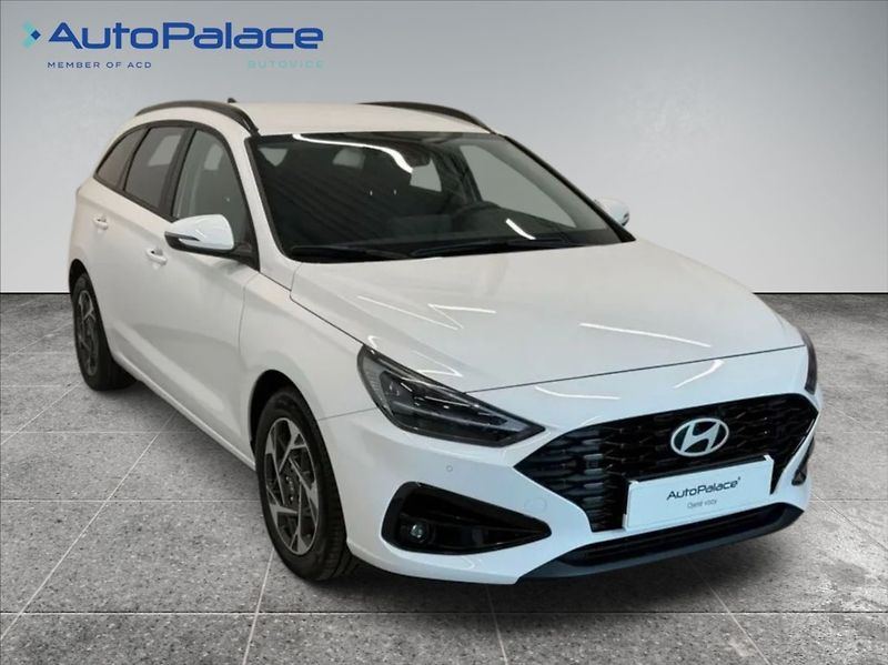 Hyundai i30 1,5 TGDI SMART CLIMA 3390km - fotka 3 z 18