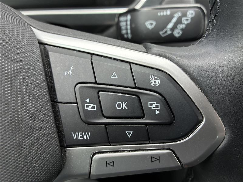 Volkswagen Tiguan 2,0 TAŽNÉ,KAMERA,HEAD-UP - fotka 29 z 31
