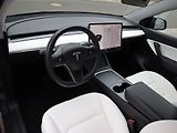 Tesla Model Y (2022) - náhled 14