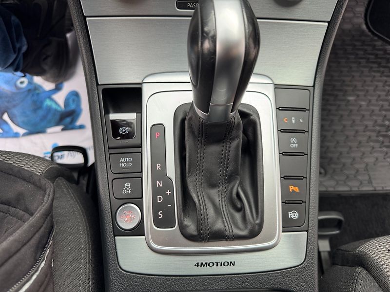 Volkswagen CC (2015) 2.0 TDi 4x4,DSG - fotka 23 z 36