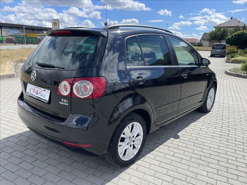 Volkswagen Golf Plus 1,6 TDi 77kw LIFE Klima Tempom - fotka 4 z 34
