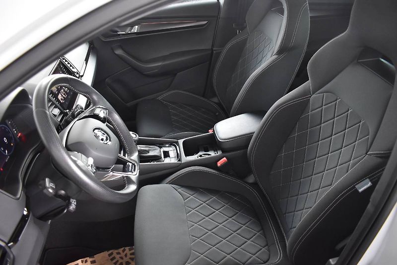 Škoda Karoq (2022) Sportline 1.5TSI 110kW DSG - fotka 28 z 28