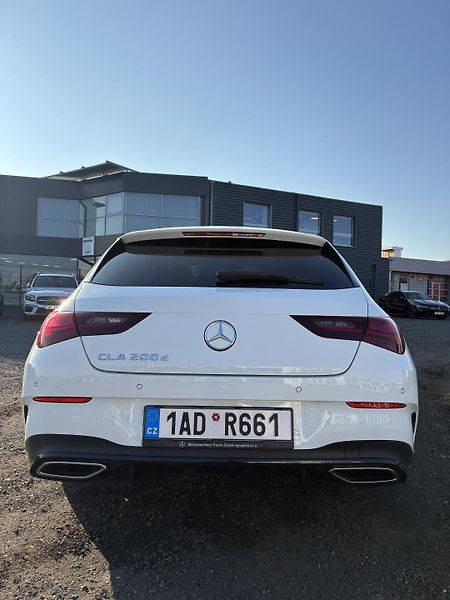 Mercedes-Benz CLA (2024) 200d shooting brake - fotka 4 z 14