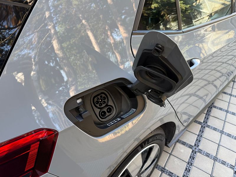 Volkswagen ID.3 PRO 62 kWh ACC - fotka 8 z 36