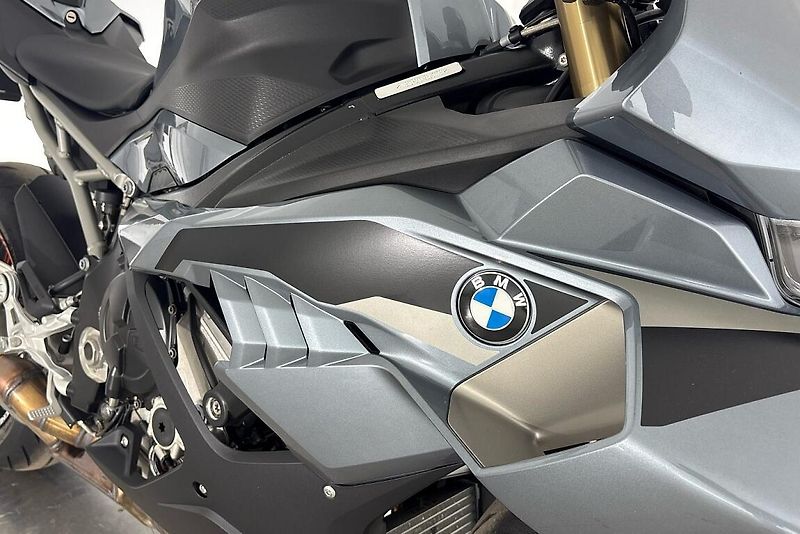 BMW S 1000 RR - fotka 11 z 13