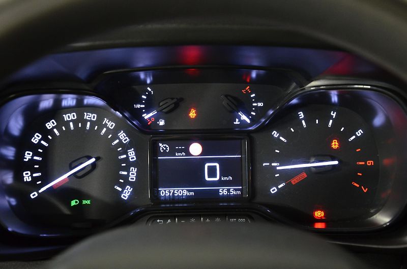 Citroën Berlingo (2022) 1.5BHDi 100 Live Pack - fotka 11 z 15