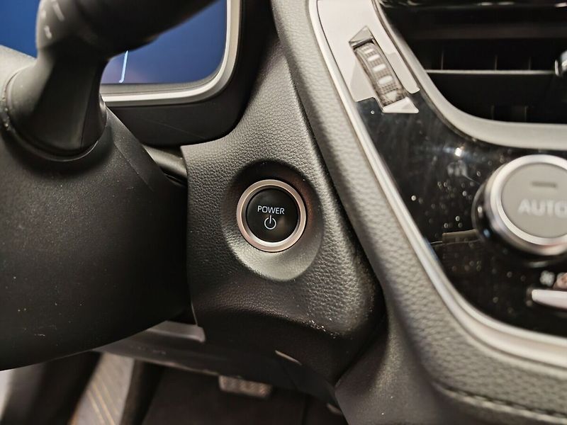 Toyota Corolla Cross 1.8 Hybrid Style - fotka 29 z 39