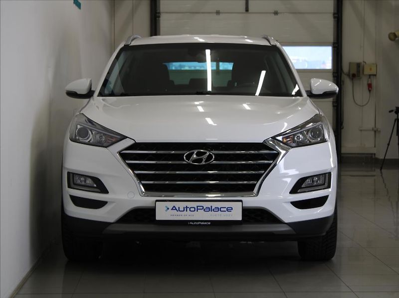 Hyundai Tucson 1,6 T-GDI 130kW 71tkm.2.maj.ČR - fotka 2 z 24