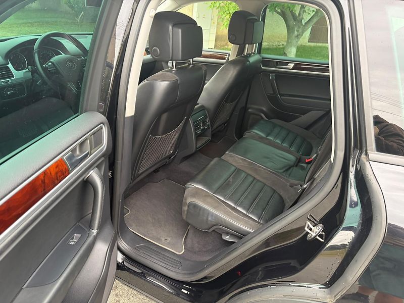 Volkswagen Touareg (2013) 3.0TDI180kW/4x4/VZDUCH/WEBASTO - fotka 11 z 35
