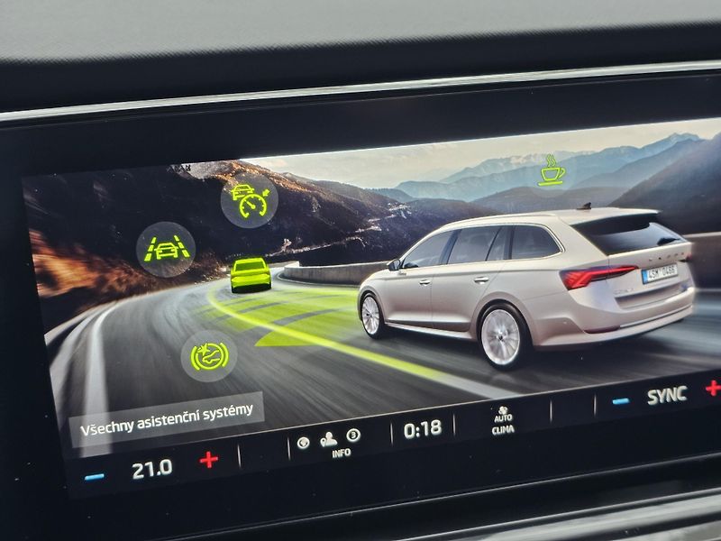 Škoda Octavia 2.0TDI 110kW kombi automat  - fotka 30 z 31