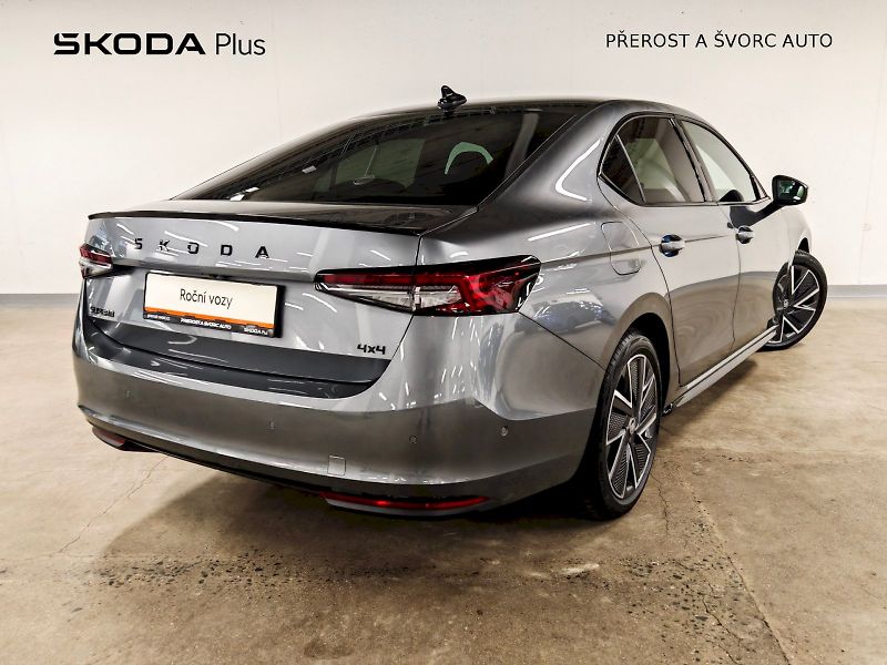 Škoda Superb (2025) 2.0 TDI 142 kW DSG 4x4 Sportli - fotka 2 z 35