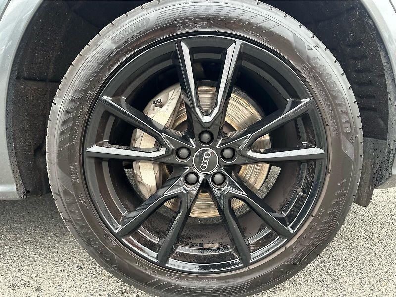 Audi Q5 4x4 PHEV 270kW SoH:87,8% - fotka 15 z 24