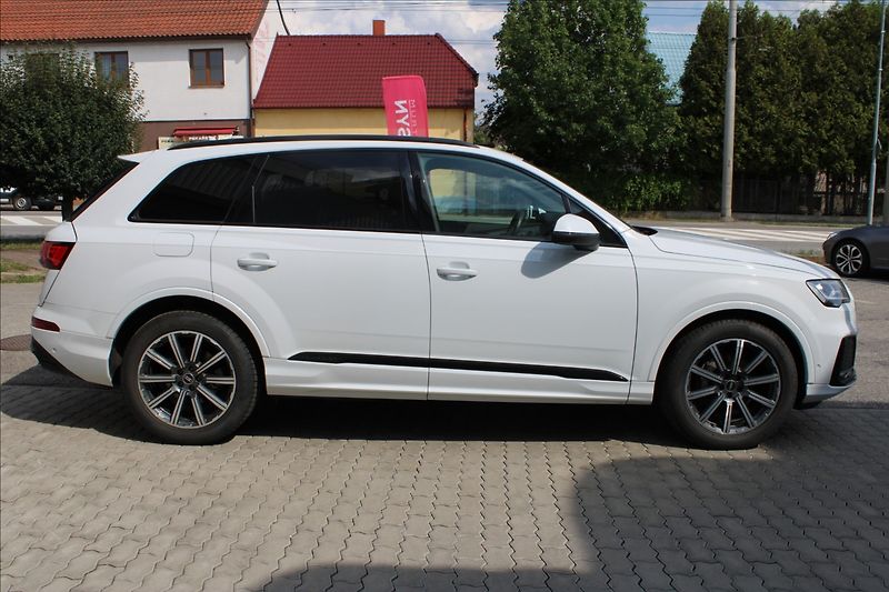 Audi Q7 3,0 TDI quattro  S line - fotka 3 z 10