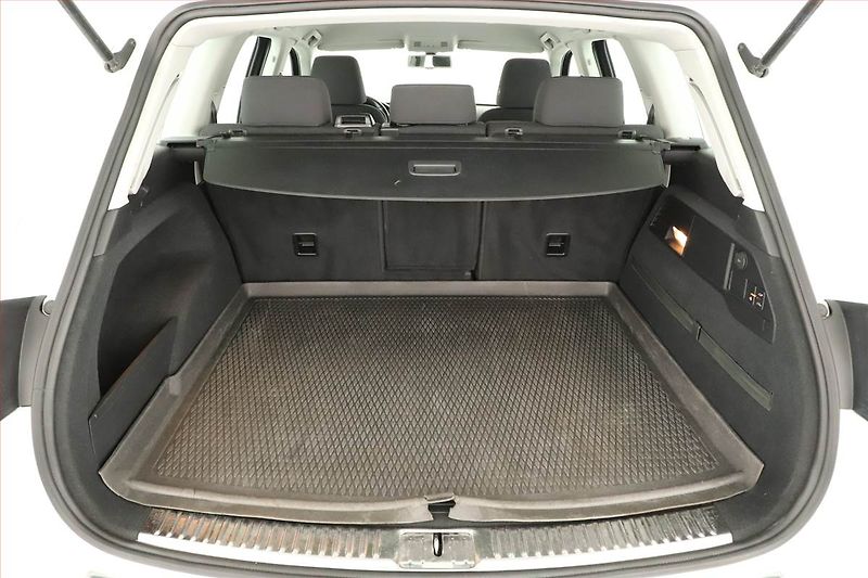 Volkswagen Touareg (2014) R-Line 3.0 TDI, 4X4, Automat - fotka 11 z 22
