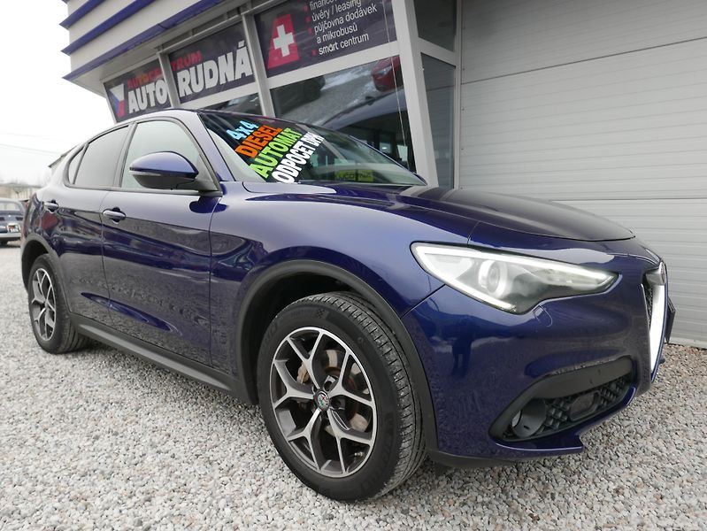 Alfa Romeo Stelvio 2,2 JTD Q4 154kW Automat - fotka 8 z 39