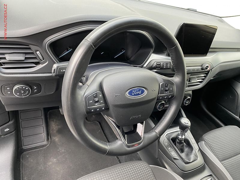 Ford Focus (2022) 1.5 TDCi, Trend Plus, LED - fotka 12 z 17