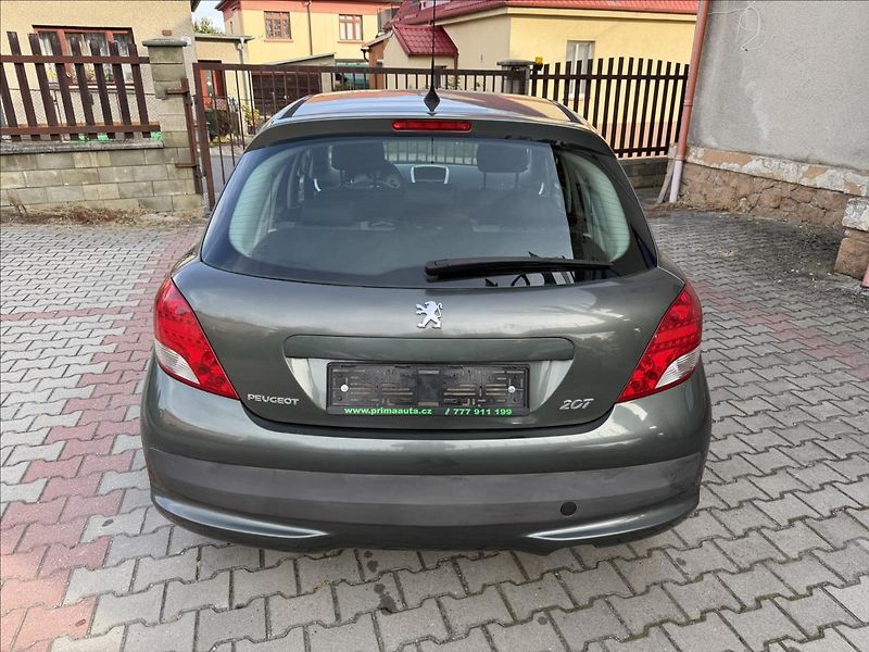 Peugeot 207 1,4 KLIMA BEZ KOROZE - fotka 4 z 18