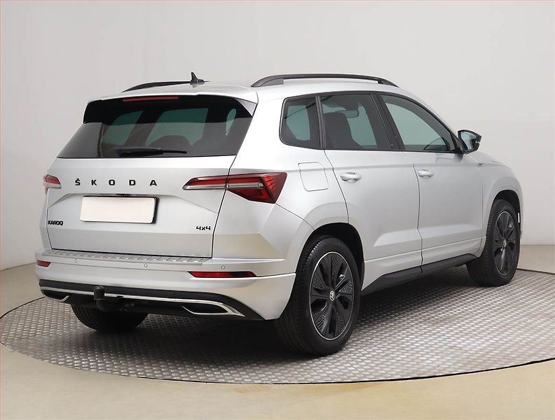 Škoda Karoq (2022) Sportline 2.0 TDI - fotka 5 z 21