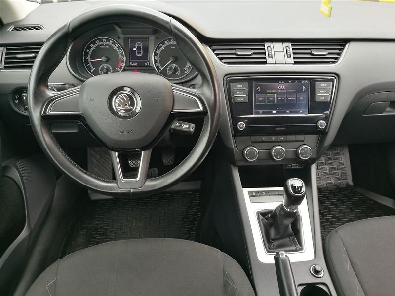 Škoda Octavia 1,6 TDI kombi - fotka 5 z 19