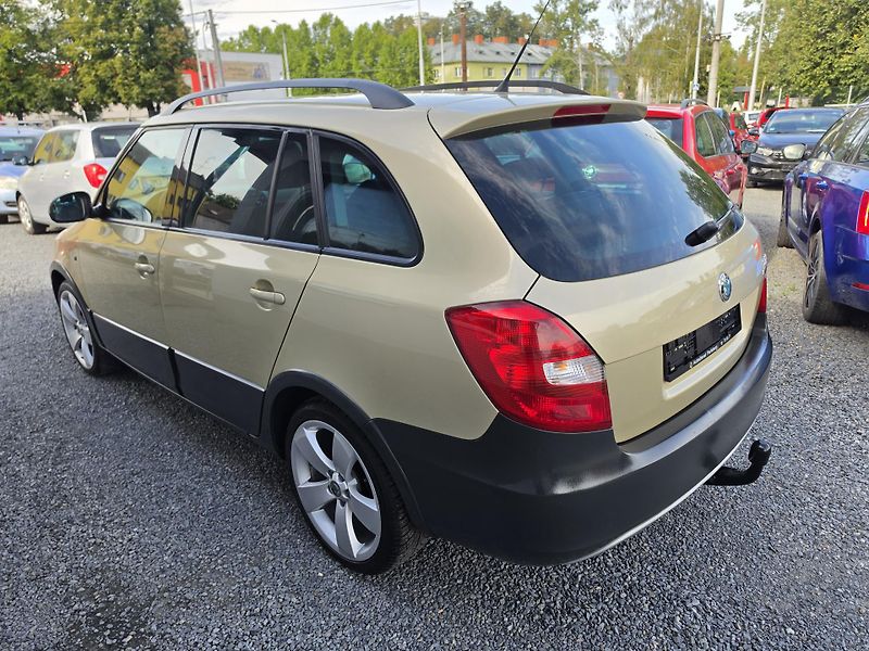 Škoda Fabia 1.2 TSI Scout  - fotka 3 z 25