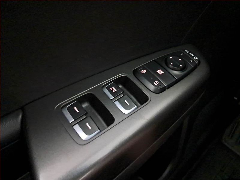 Kia Sportage (2017) 1.6 GDI, Navi, Tempomat - fotka 16 z 17