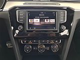 Volkswagen Passat (2017) R-Line 2.0 TDI, Automat, Kůže - náhled 12