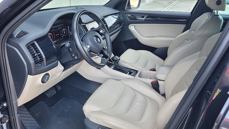 Škoda Kodiaq 2,0 TDI 4x4 DSG 7.MÍST - fotka 21 z 31