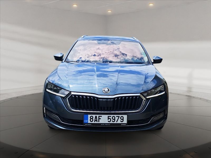 Škoda Octavia 2,0 TDI 110 Style - fotka 2 z 11