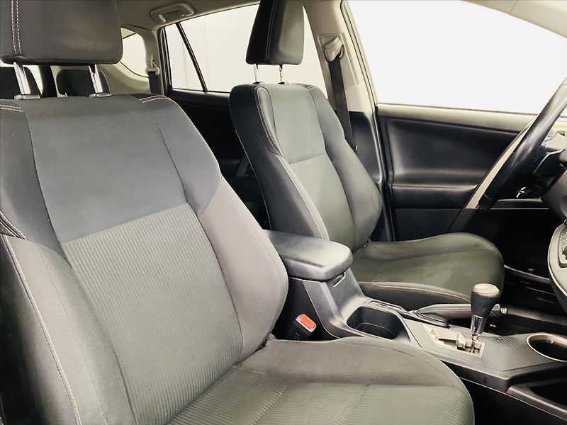 Toyota RAV4 2,0 VVT-i 4X4 - fotka 8 z 25