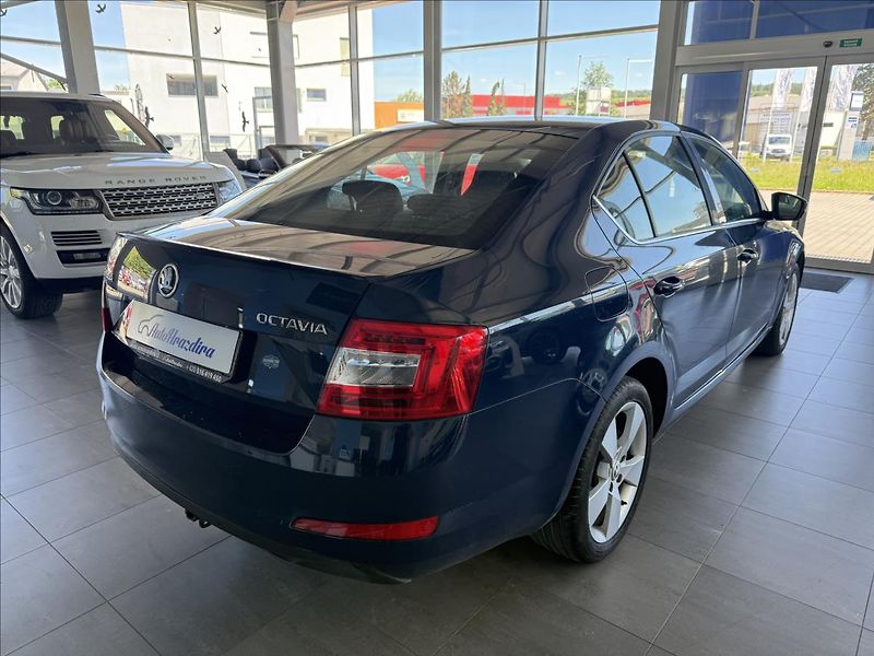 Škoda Octavia 1,4   TSI 110kW,SERVISKA,ČR - fotka 6 z 28