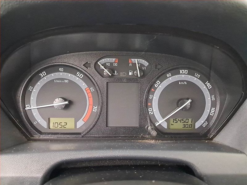 Škoda Fabia (2006) 1.2, po STK, Tažné, Klima - fotka 11 z 14