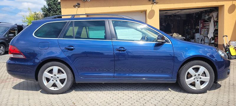 Volkswagen Golf (2012) 1,2TSi 77kW benzín „STYLE“ - fotka 4 z 32