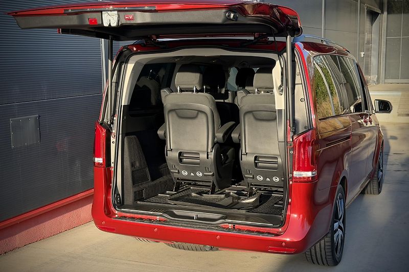 Mercedes-Benz Třídy V (2019) V 250d 4Matic Avantgarde Lang - fotka 7 z 45