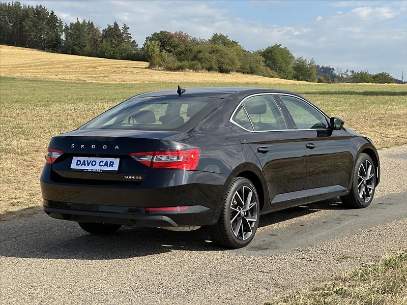 Škoda Superb 2,0 TSI 140kW DSG CZ Style DPH - fotka 7 z 28