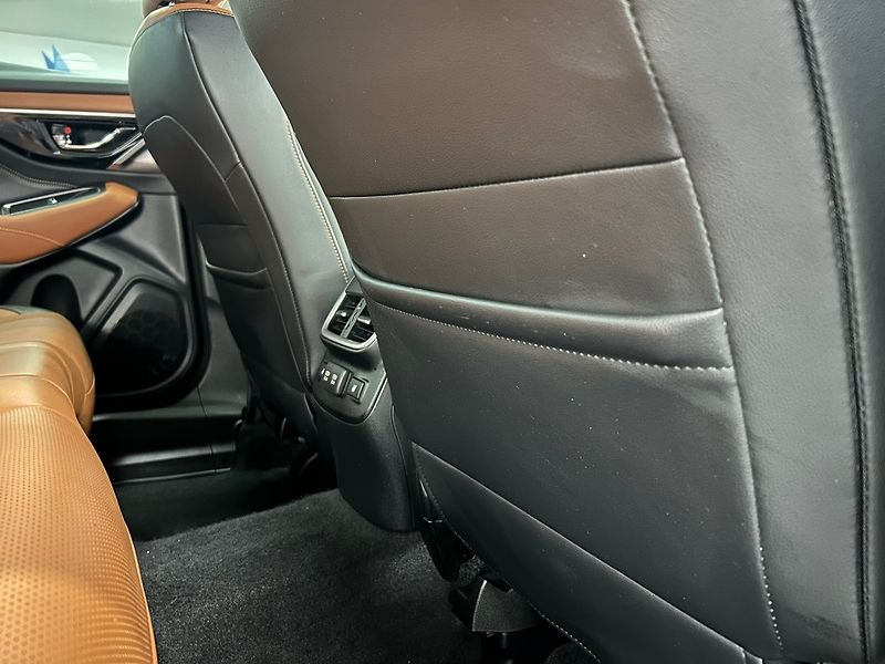 Subaru Outback (2021) 2.5 TOURING 2022 | Záruka - fotka 30 z 69